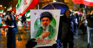 গুরুতর আহত হলেও সিদ্ধান্ত প্রক্রিয়ায় সক্রিয় ইরানের নতুন সর্বোচ্চ নেতা মুজতবা খামেনি